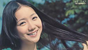 70年代アイドル・麻丘めぐみのヒット曲「わたしの彼は左きき」に隠された謎 【大人のMusic Calendar】