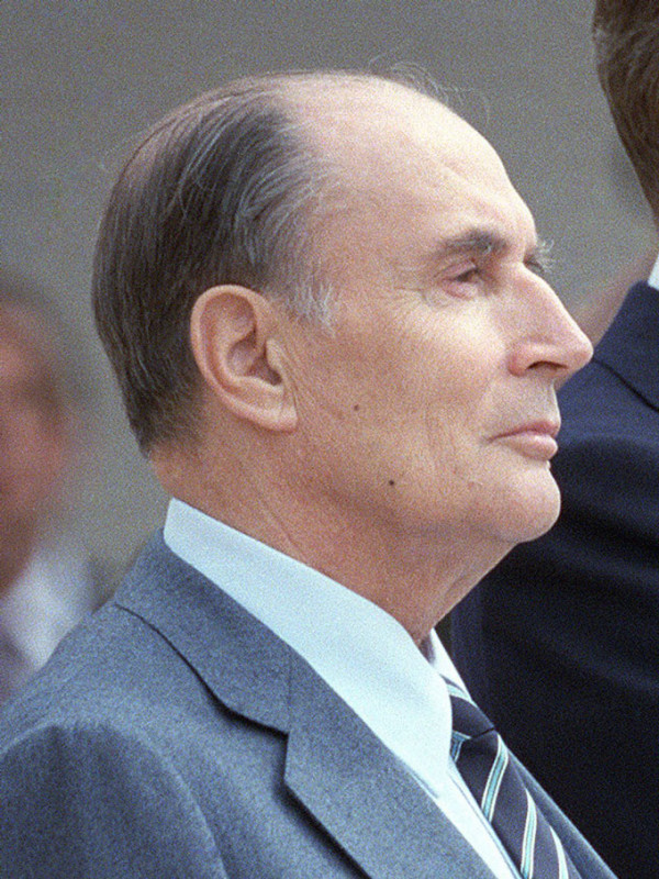 Reagan_Mitterrand_1984_(cropped)1