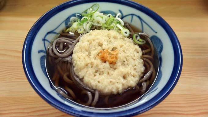新得駅「天ぷらそば」(410円)~日本三大車窓・狩勝峠にひっそり佇む20系寝台客車の最高峰!【ライター望月の駅弁膝栗毛】