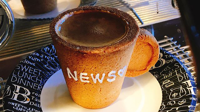 卒業文集の夢を叶えて喫茶店のマスターになったコーヒーとパンとニュースを届ける新聞屋さん