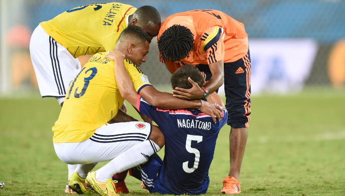 サッカー日本代表・長友佑都とグアリン ピッチの上の友情