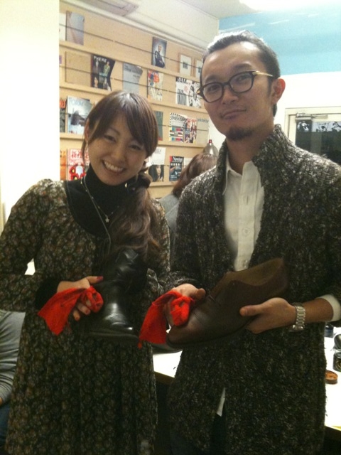 20101105靴磨き＜２ショ＞.JPG