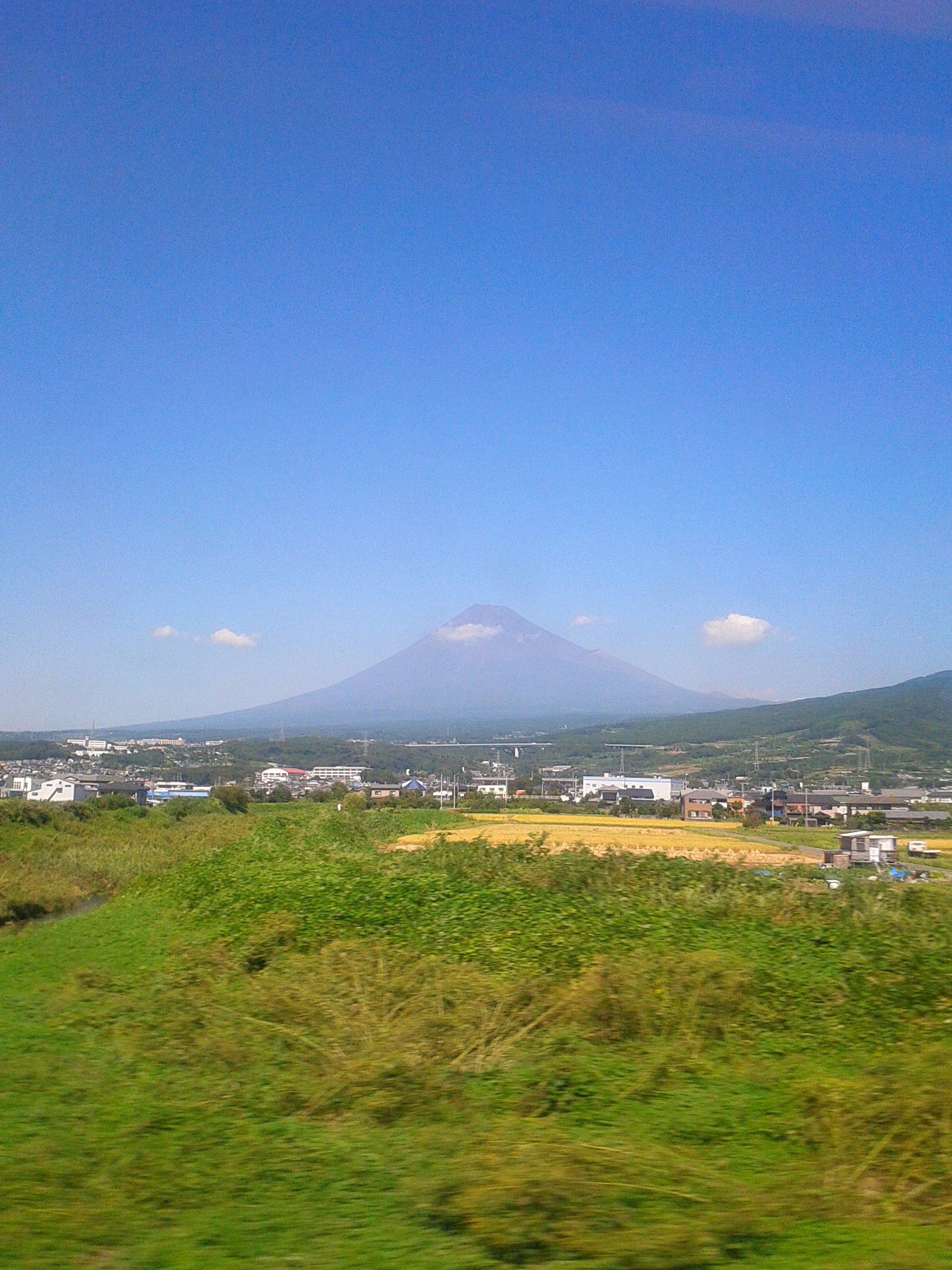リニアではのぞめない風景 9月20日午前11時57f分 東海道新幹線新富士三島間