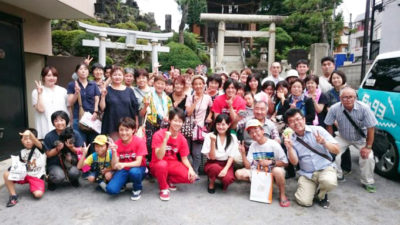 はやぶさ3人と新行アナで中継