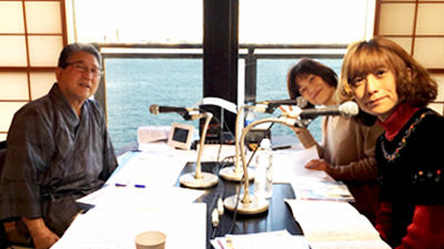 横浜みなとみらい 万葉倶楽部からの生放送でした