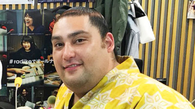 コーラとゲームが大好き 力士 魁聖関が登場！