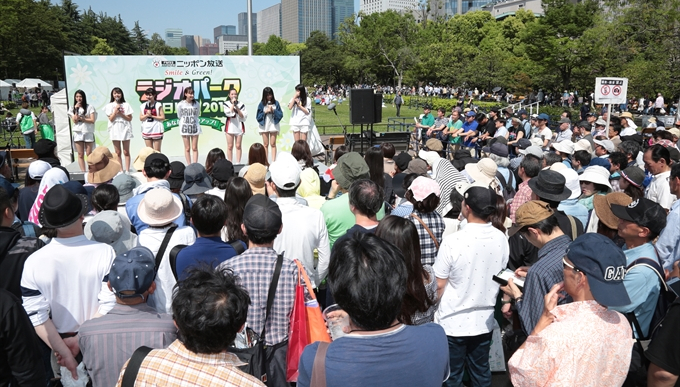 Chuning Candyと雨谷麻世のMalzのライブステージ【ラジオパーク情報】