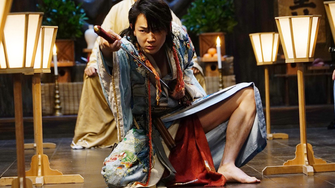 綾野剛、ぶっ飛んだ映画が出来ちゃいました!『パンク侍、斬られて候』