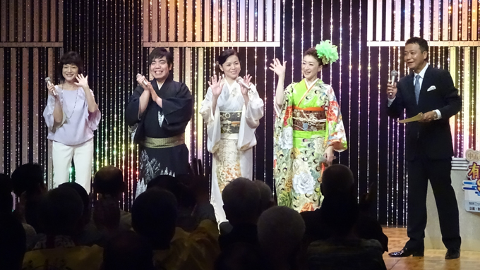 デビュー30周年の石原詢子、歌手になる前は新聞配達をしていた!?