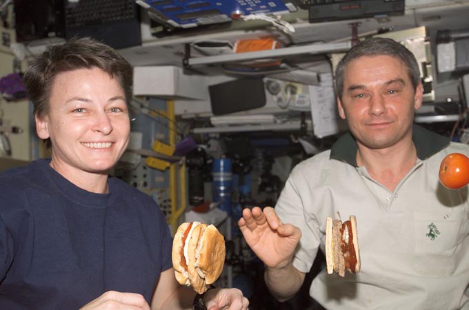 ニッポン放送 NEWS ONLINE宇宙食の進化~かつては不評でサンドイッチを勝手に持ち込む宇宙飛行士も