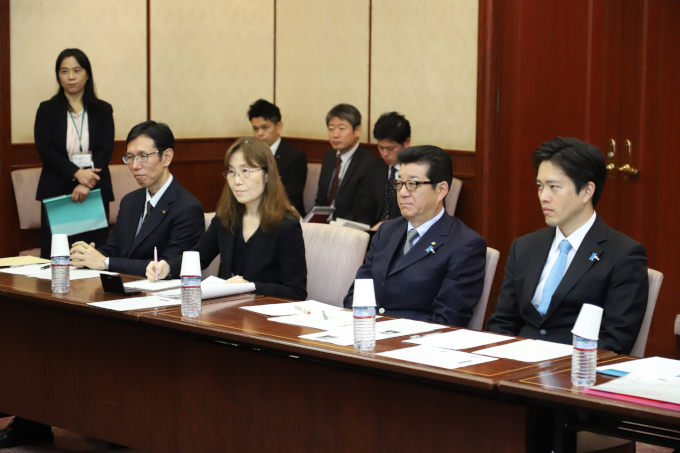 大阪府知事・大阪市長、4月の地方選挙を睨んで辞任へ