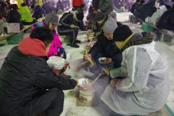 -10℃の中、焼肉を食べるお祭りとは?