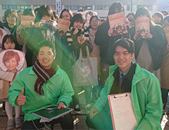 松戸駅西口広場の中継です！