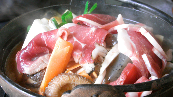 なぜイノシシの肉を使うと「ぼたん鍋」?