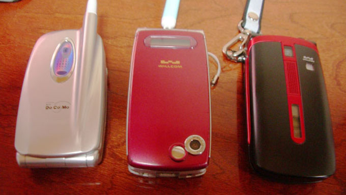 携帯電話の番号が10ケタから11ケタに変わった理由