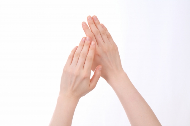 指の“ささくれ”ってなんでできるの? 医師が解説