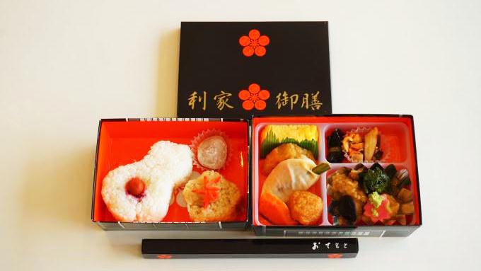 金沢駅「利家御膳」(1,050円)~駅弁で加賀の殿様気分!
