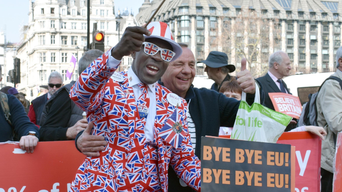 英EU離脱 国民投票を再度実施が必要か