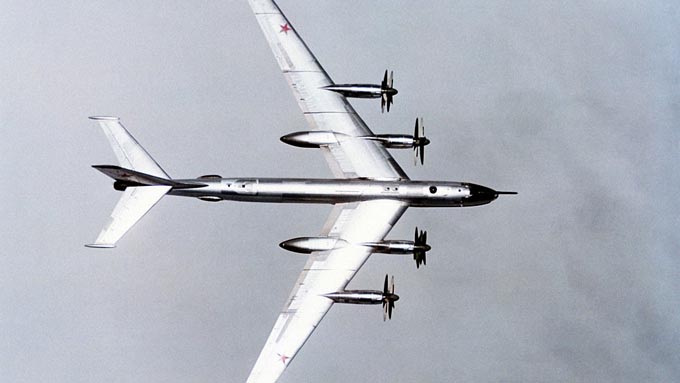 ロシアの爆撃機が領空侵犯~デモンストレーションのようなもの