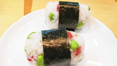 夏にぴったり！『梅と枝豆のおにぎり』のレシピ紹介♪