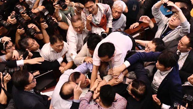 香港デモ~日本のメディアは大きく報道すべき