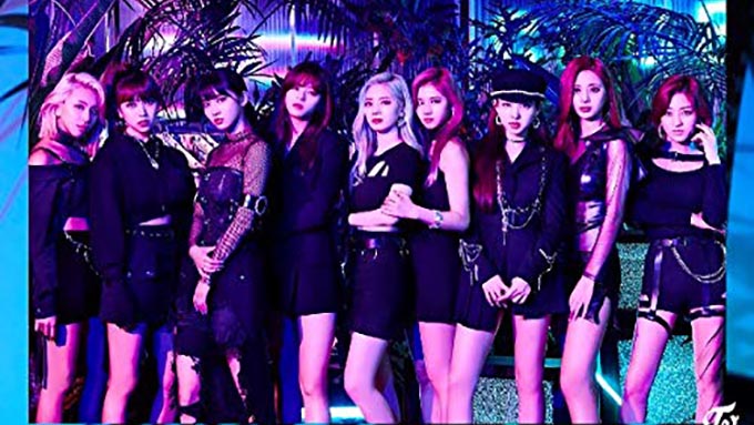 TWICEのシングル『Breakthrough』『HAPPY HAPPY』が1位・2位を独占!