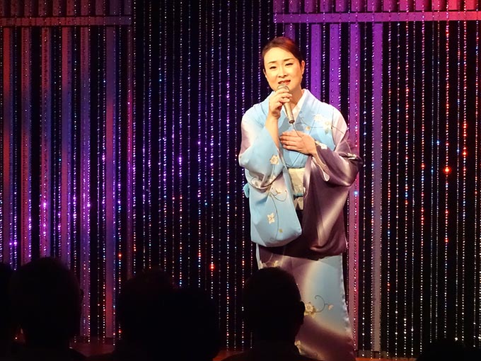 上杉香緒里、コスプレキャンペーンで、卓球の伊藤美誠に大変身