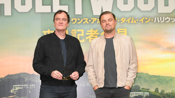 ディカプリオ、タランティーノ監督と来日 初”タラレオ“2ショット!