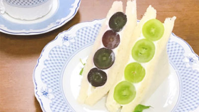 糖業協会プレゼンツめっちゃええレシピ〜中川家と食卓〜『水切りヨーグルトのフルーツサンド』