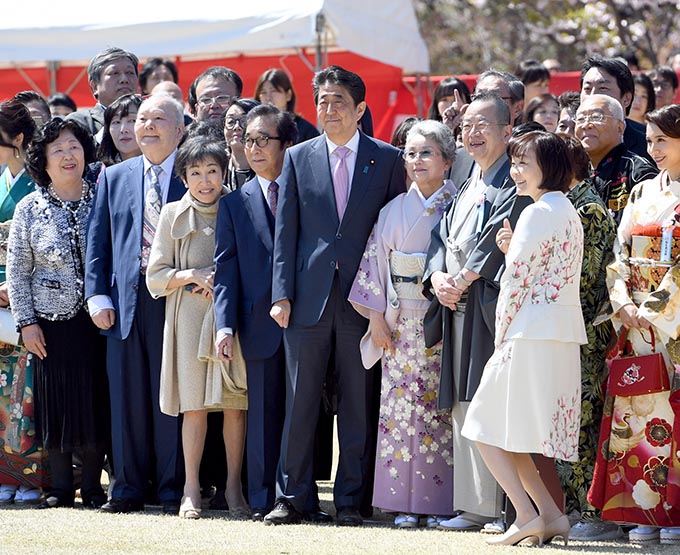 安倍総理主催「桜を見る会」は公金の私物化なのか | 無料のアプリで 