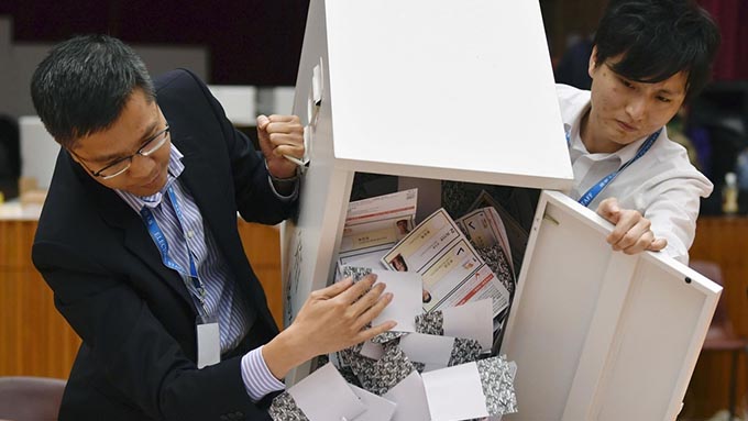 香港区議会選挙で民主派が圧勝~習近平主席の国賓来日は再考すべき