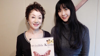 写真家・安珠さん「地球の数万年前の物語を作品に」