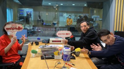 休校になって初めて聴いたという学生さん、モノマネの年齢層高くてスミマセンっ！