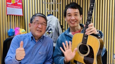 弾き語りも！　シンガーソングライター・馬場俊英さん