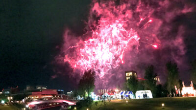 富山の花火