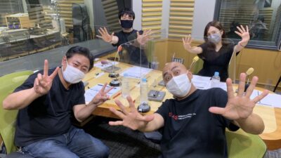 錦鯉が登場！「素敵な50代になり隊」