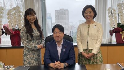少子化問題の4つの原因とその解決策