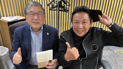 エッセイも発売中！　演歌歌手・山本譲二さん登場！