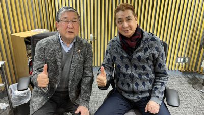 低音ボイスが魅力。演歌歌手・山川豊登場！