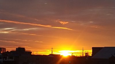 ほっと一息☕Photo Book　力強い朝日🌞