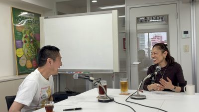 仕事着は戦闘服、ペンは大切な武器